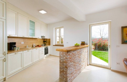 Labinci Villa | Fantastic villa for up to 12 people close to the sea 6 bedrooms