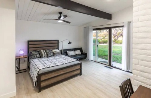 Granite Hills Villa | Fantastic villa with guest house, giant pool, golf