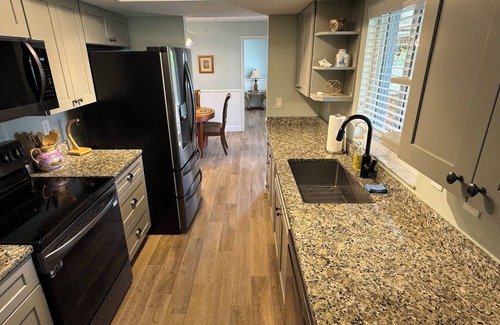 Crystal River House | Fantastic Waterfront Home Great for Relaxing, Scalloping, Fishing & Kayaking!