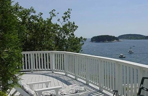 West Point House | Fantastic Waterfront Views