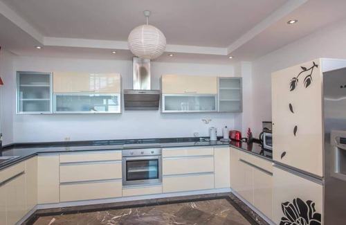 Alanya Villa | Fantastic White Village Villa