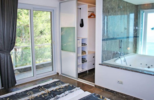 Alanya Villa | Fantastic White Village Villa