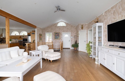 Tyreso O Villa | Fantastisk Villa med extra allt
