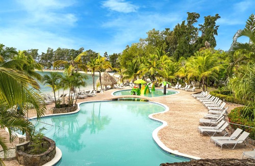 Roatan Hotel | Fantasy Island Beach Resort, Dive and Marina All Inclusive