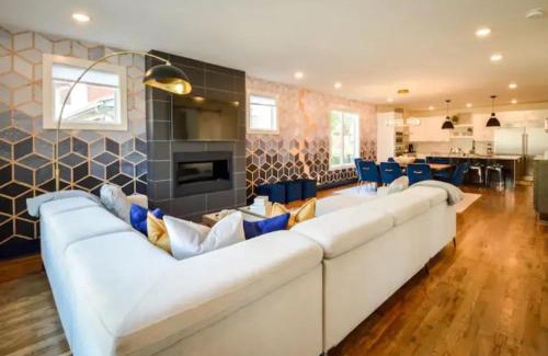 Edgehill House | Fantasy Oasis