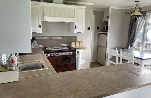 Ballyshannon Cabin | Farm stay property Pets and families welcome