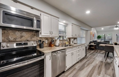 Far North Dallas House | Far North Dallas Chic Haven