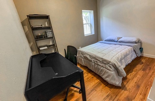 Trinidad House | Far Quarter House - Fishers Peak views + Fire Pit!