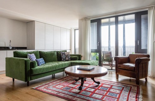 Golborne Apartment | Faraday Road II by Onefinestay