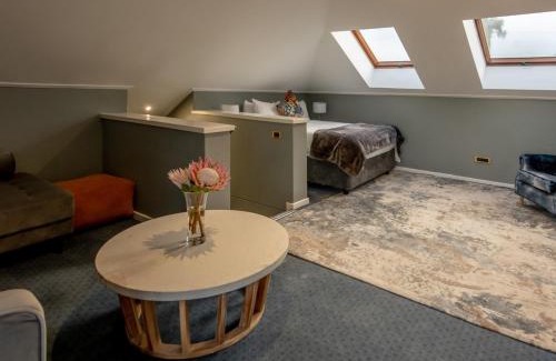 Worcester Apartment | Faraway Estate