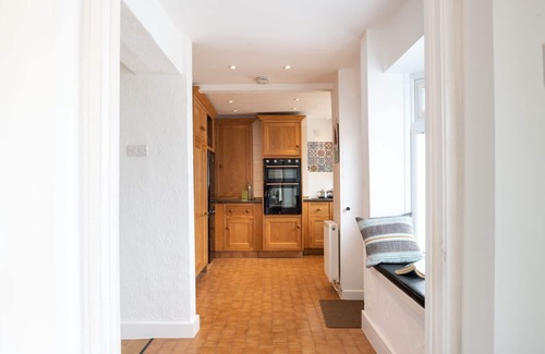 Rhosneigr House | Faraway: Pet-friendly holiday home for 6 in Rhosneigr