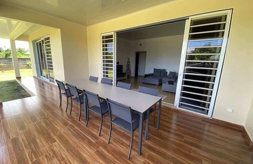 Mahina House | Fare Avea Summary: À