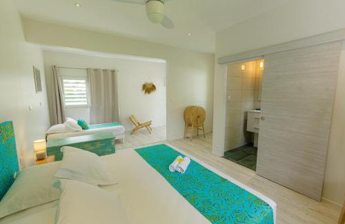 Teahupoo Hotel | FARE VAVAE