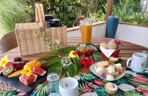 Teahupoo Hotel | FARE VAVAE