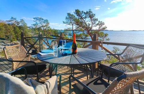 Kemionsaari House | Farleden Seaside Island Getaway
