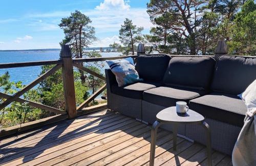 Kemionsaari House | Farleden Seaside Island Getaway