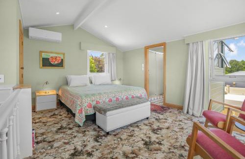 Greytown Apartment | Farley Avenue Turret & Lounge
