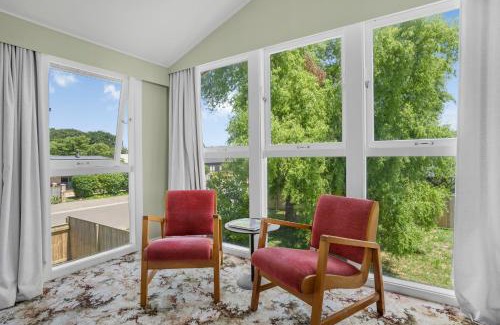 Greytown Apartment | Farley Avenue Turret & Lounge