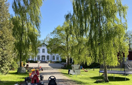 Wittkiel Apartment | Farm - 8 pers. Pony's horses, rest. Location, Baltic Sea / Schlei short break, pets