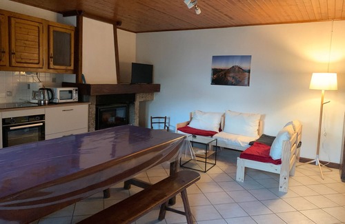 Mandailles-Saint-Julien House | Farm Cottage at Puy Mary