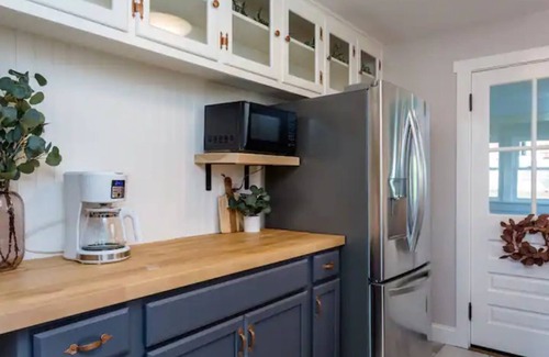 Weyers Cave Other | Farm Cottage Hot Tub, Sauna, Views & Vineyards