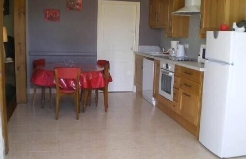 Lussat Cottage | Farm cottage in a large house