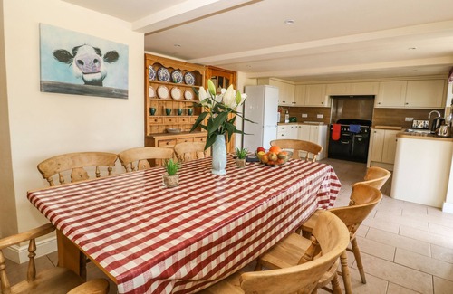 West Heslerton House | FARM COTTAGE, pet friendly, character holiday cottage in Rillington