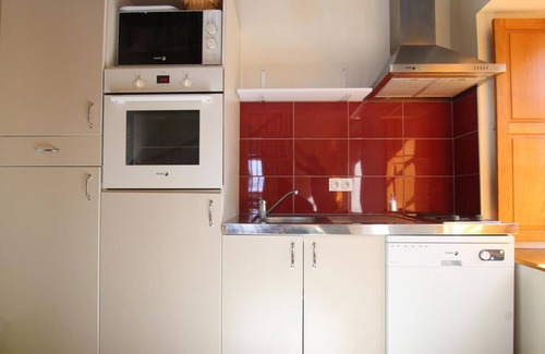 Servon Apartment | Farm duplex with terrace, pets allowed