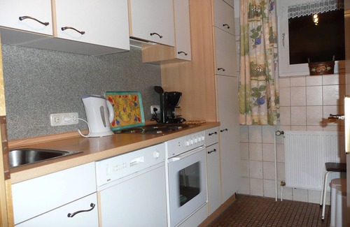 Schneverdingen Apartment | Farm guesthouse in the Lüneburg Heath, located at the NSG, dog by arrangement