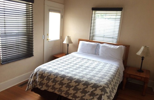 Okanagan-Similkameen Other | Farm House at D'Angelo Winery Located on the Naramata Bench