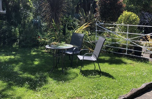 Warrnambool Apartment | Farm House Flat Pet Friendly