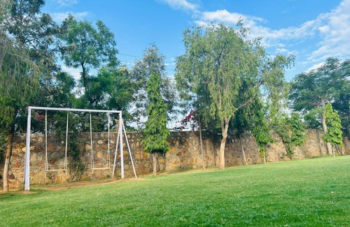 Gurugram Other | Farm House in Gurgaon for parties