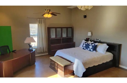 Sunset House | Farm House On The Hill - Bowie, TX