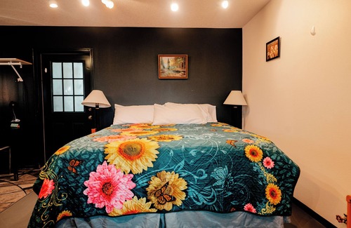 Cornelius Other | Farm Pottery House in 84 acres Land in Cornelius/Hillsboro