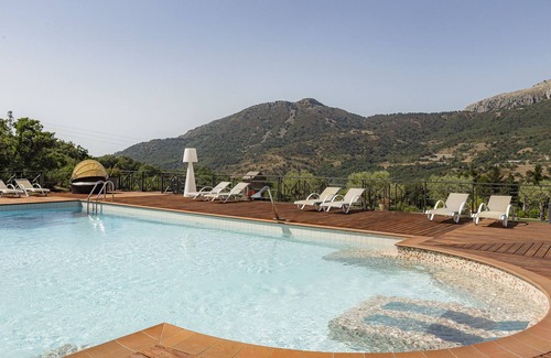Collesano Bed & Breakfast | Farm stay Casena Mongerrati, Superior Triple room