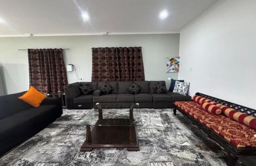 Diggers Rest House | Farm Stay, Feed Sheep & Relax