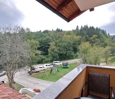 Brce House | Farm Stay Peternelj