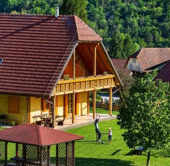 Lasko House | Farm Stay Pirc