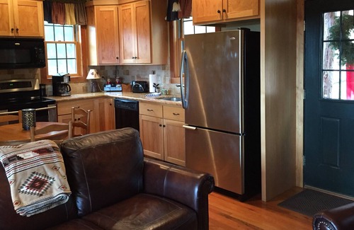 Lansing House | Farm Stay - Romantic, fairytale-like forest cottage on a 215 acre mountaintop.