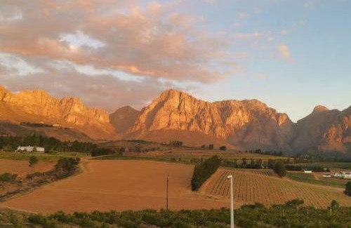 Paarl Apartment | Farm Stay Winelands