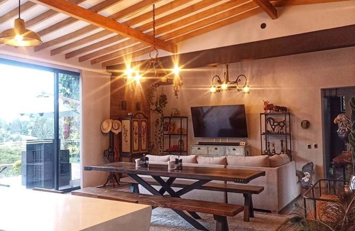 Guarne Other | Farm stay with animals, fire pit & BBQ – Just 10 min from Rionegro Airport!