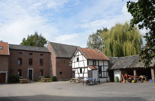 Teuven House | Farm Stay with Sauna, Teuven