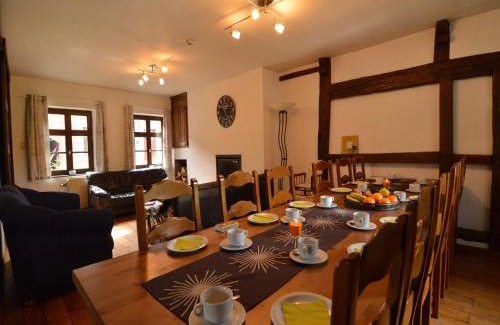 Teuven House | Farm Stay with Sauna, Teuven