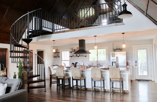 Scottsville Other | Farm Villa - near lake with private pickleball court