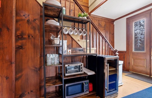 Laconia Apartment | Farm w/Chickens Near Winnisquam, Laconia, Weirs