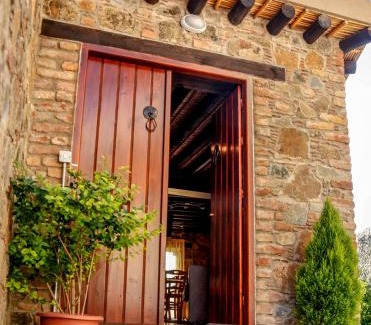 Politiko House | Farmakas Living