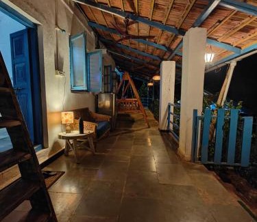 Roha Villa | Farmer's Deck Farmstay - Hill Top Villa