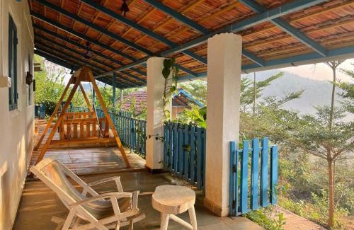 Roha Villa | Farmer's Deck Farmstay - Hill Top Villa