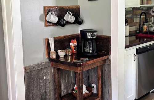 Piney Creek Other | Farmhouse 2 minutes from The New River in Piney Creek, NC