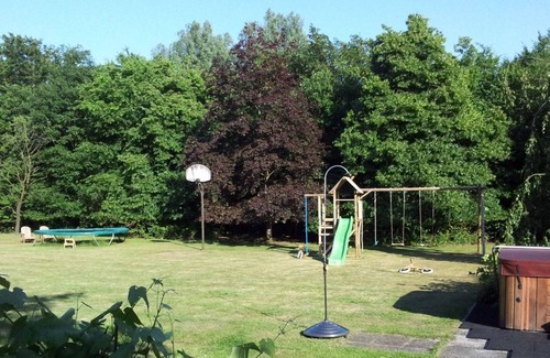 Oldeberkoop House | Farmhouse, 8-12 Pers, relaxation and rest, wheelchair friendly, free WiFi